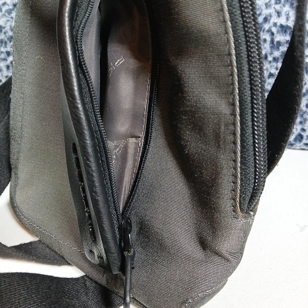 Piquadro Crossbody Bag Small Grey Tech Travel Messenger